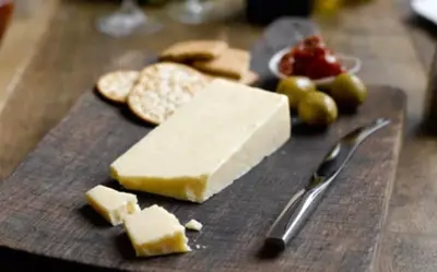 Barber's 1833 Vintage Reserve Cheddar tillverkas av Anthony Barber…