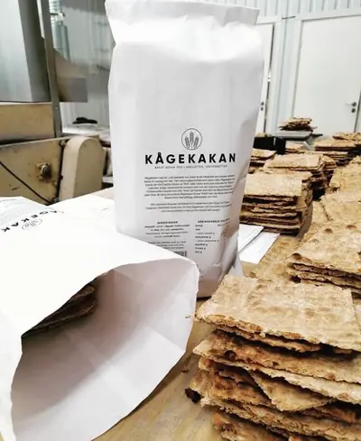 Kågekakan med sin unika karaktär och smak är ett hårdbröd som passar…