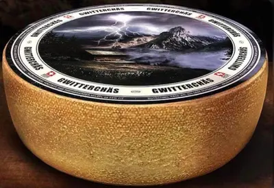 Gwitterchäs eller "Thunderstorm" från Toggenburg, Schweiz.