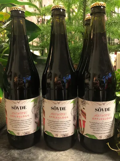 Glöggdrickandet är ett stående inslag i den svenska jultraditionen.