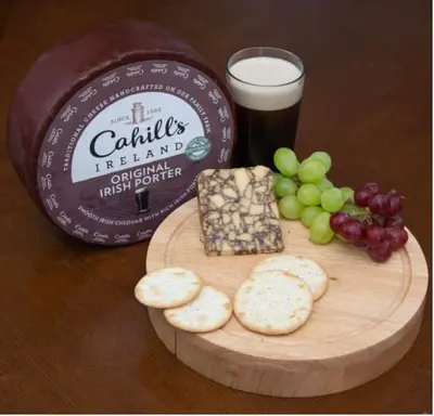 Cahills Porter Cheddar från Limerick, Irland.