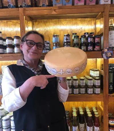 Aarewasser - en ost som är så god att den säljer slut snabbt ur disken.