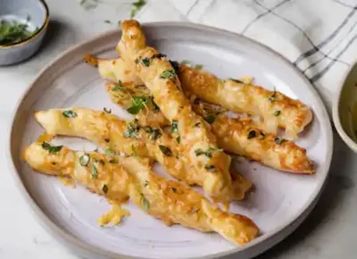 Västerbottensost är en grynpipig hårdost från Burträsk med karaktär…