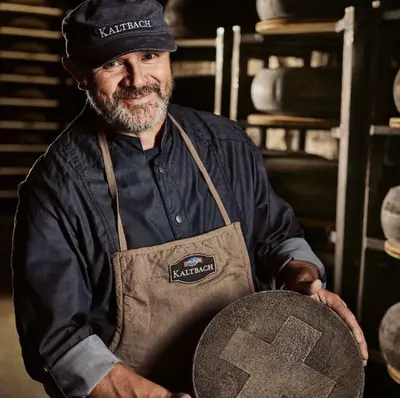 15 meter under markytan, i den unika Kaltbachgrottan som formades…