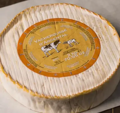 Vacherousse d'Argental är en tvättad ost framställd av Fromagerie…
