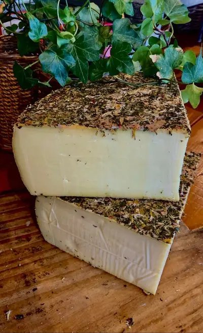 Det familjeägda mejeriet Güntensperger i Toggenburg, Schweiz har…