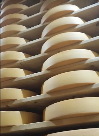 I Zäziwil, Schweiz, ligger mejeriet Eyweid, som under namnet JUMI,…